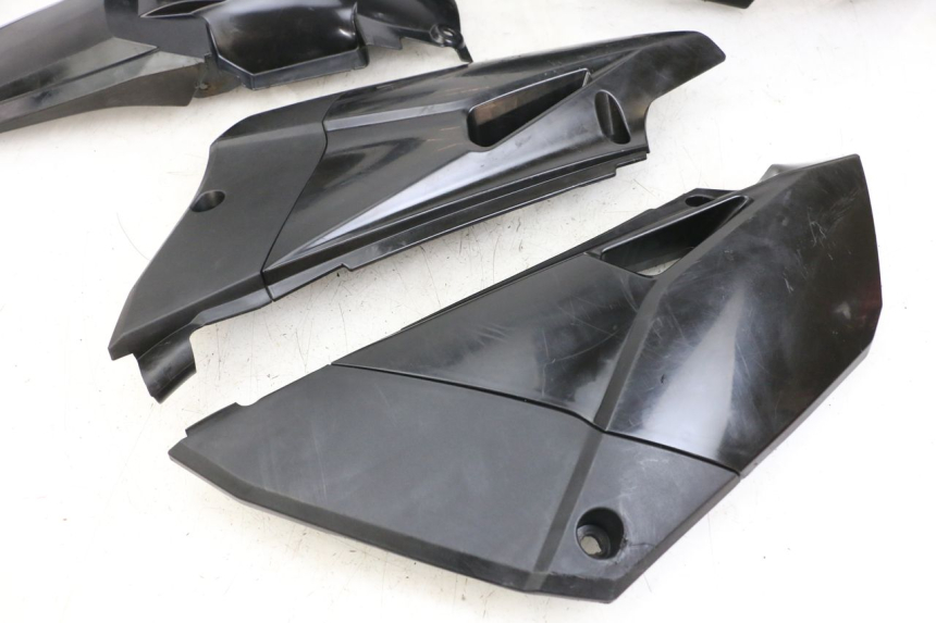 photo de CARROSSERIE CARENAGE COMPLET YAMAHA YZ 85 (2002 - 2018) - Vue rapprochée