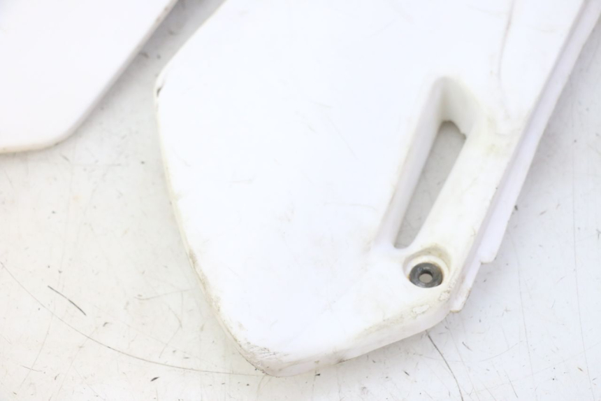 photo de CARROSSERIE CARENAGE COMPLET YAMAHA YZ 85 (2002 - 2018) - Détails caractéristiques