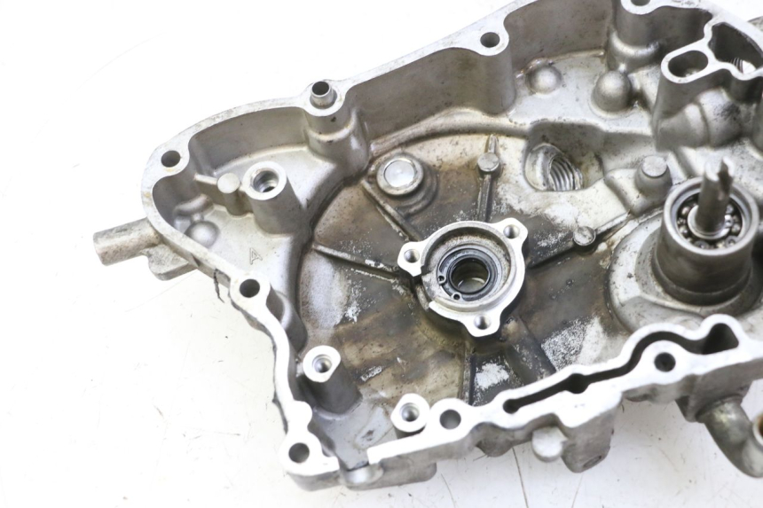 photo de CARTER ALLUMAGE HONDA FES S-WING SWING ABS 125 (2007 - 2015) - Zoom état d’usage