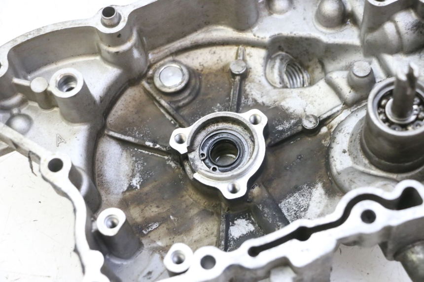 photo de CARTER ALLUMAGE HONDA FES S-WING SWING ABS 125 (2007 - 2015) - Gros plan technique