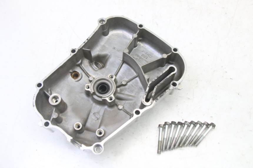 photo de CARTER ALLUMAGE YAMAHA X-MAX XMAX 125 (2010 - 2013) - Points de fixation