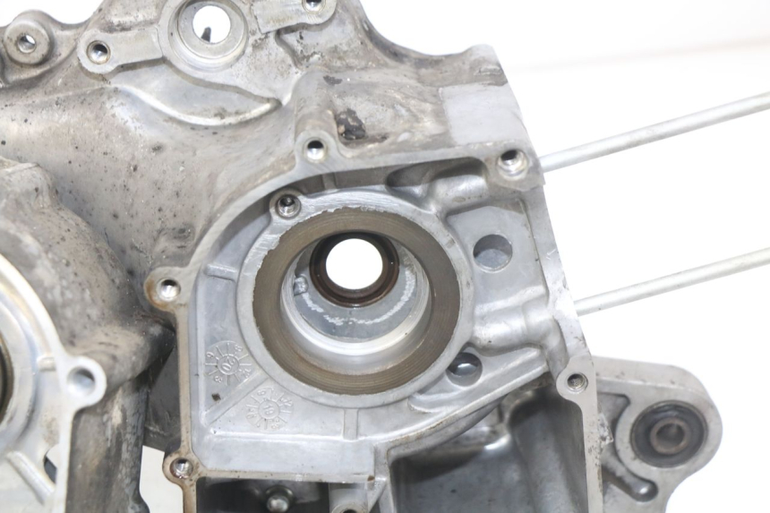 photo de CARTER BAS MOTEUR KYMCO AGILITY 16+ 4T 50 (2018 - 2023) - Focus structure