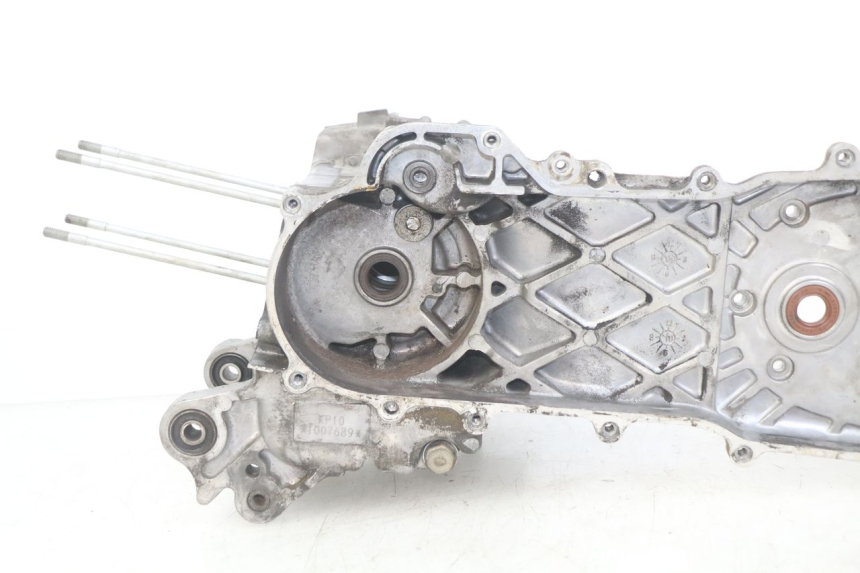 photo de CARTER BAS MOTEUR KYMCO AGILITY 16+ 4T 50 (2018 - 2023) - Vue d’ensemble