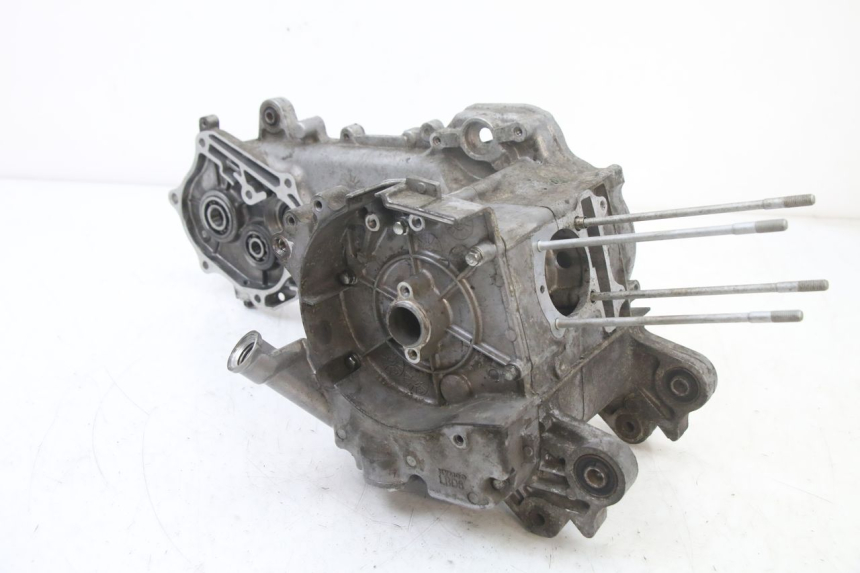 photo de CARTER BAS MOTEUR KYMCO AGILITY 4T 50 (2018 - 2022) - Détails caractéristiques