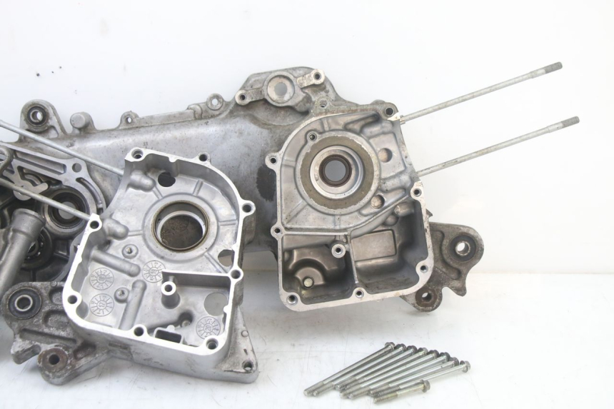 photo de CARTER BAS MOTEUR KYMCO AGILITY 4T 50 (2018 - 2022) - Zoom état d’usage