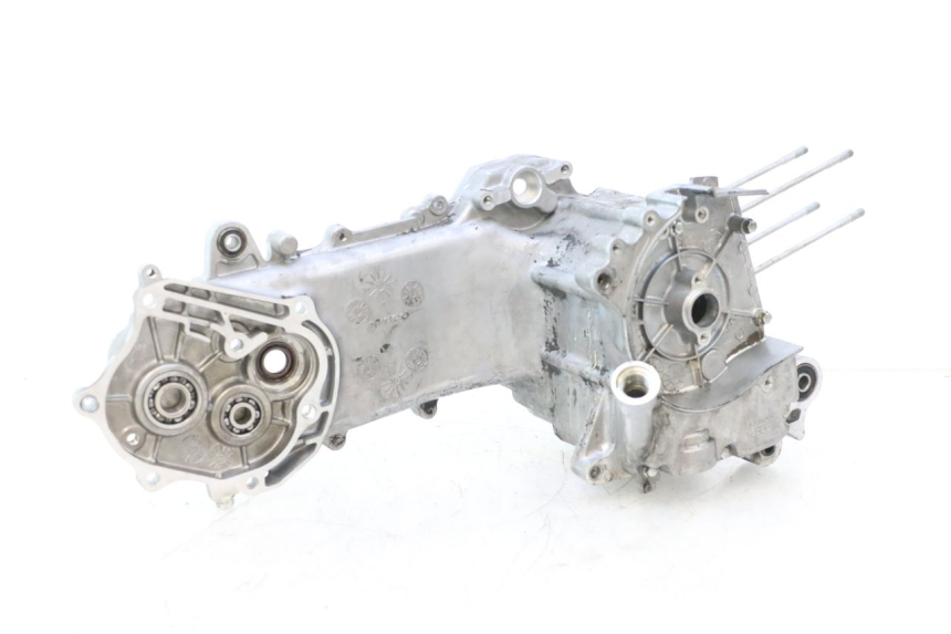photo de CARTER BAS MOTEUR KYMCO AGILITY 4T 50 (2018 - 2022) - Vue rapprochée