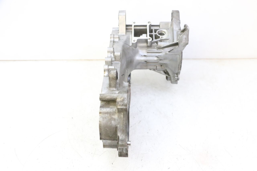 photo de CARTER BAS MOTEUR KYMCO AGILITY NAKED RENOUVO 2T 50 (2011 - 2018) - Points de fixation