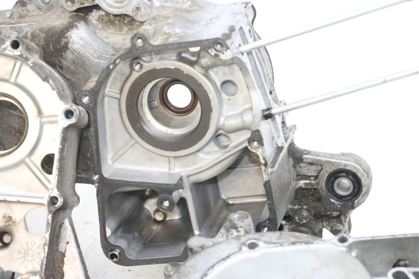 photo de CARTER BAS MOTEUR KYMCO AGILITY PREMIUM 50 (2007 - 2010) - Inspection visuelle