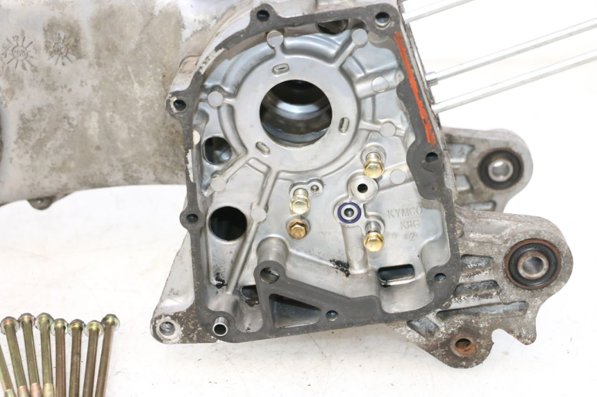 photo de CARTER BAS MOTEUR KYMCO AGILITY PREMIUM 50 (2007 - 2010) - Zoom composants