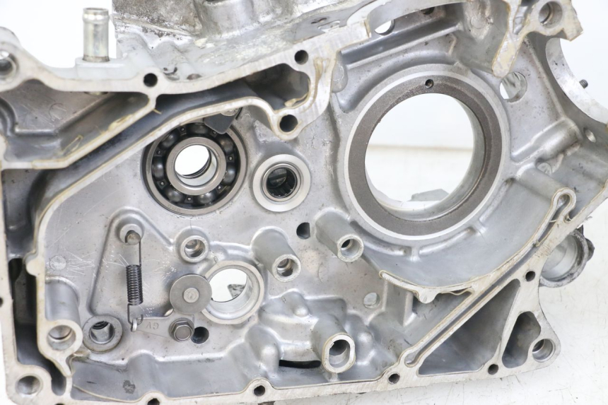 photo de Lower engine case HYOSUNG GV AQUILA 125 (2000 - 2009) - Vue rapprochée