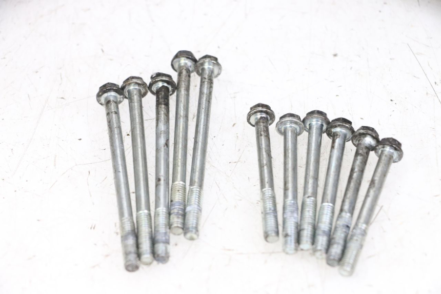 photo de Lower engine case HYOSUNG GV AQUILA 125 (2000 - 2009) - Zoom qualité