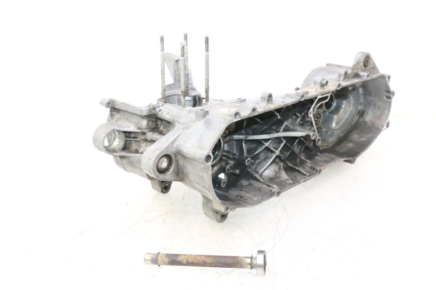 photo de CARTER BAS MOTEUR MBK BOOSTER SPIRIT 50 (1999 - 2003) - Vue d’ensemble