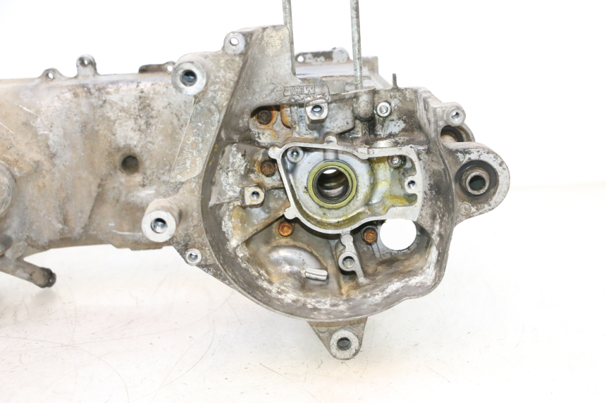 photo de CARTER BAS MOTEUR MBK BOOSTER SPIRIT 50 (2004 - 2017) - Marquages et références