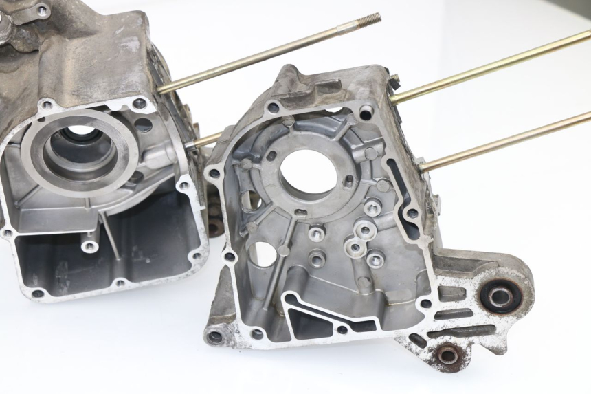 photo de CARTER BAS MOTEUR BAOTIAN BT 49 QT-9 50 (2006 - 2010) - Détail de la pièce