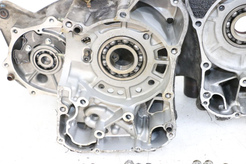 photo de CARTER BAS MOTEUR SUZUKI BURGMAN 125 (2007 - 2014) - Marquages et références