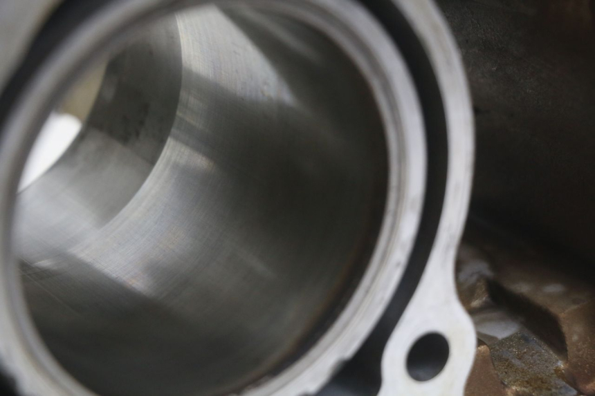 photo de CARTER BAS MOTEUR HONDA CBF 500 (2004 - 2007) - Zoom composants