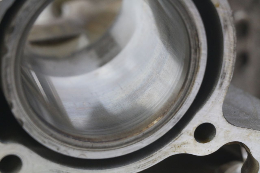 photo de CARTER BAS MOTEUR HONDA CBF 500 (2004 - 2007) - Photo complémentaire