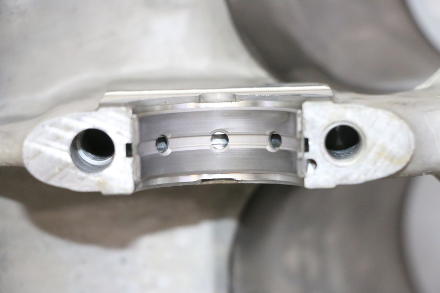 photo de CARTER BAS MOTEUR HONDA CBR RR FIREBLADE 900 (1992 - 1994) - Angle alternatif