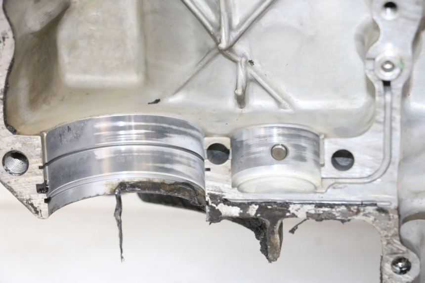 photo de CARTER BAS MOTEUR HONDA CBR RR FIREBLADE 900 (1992 - 1994) - Aperçu profil