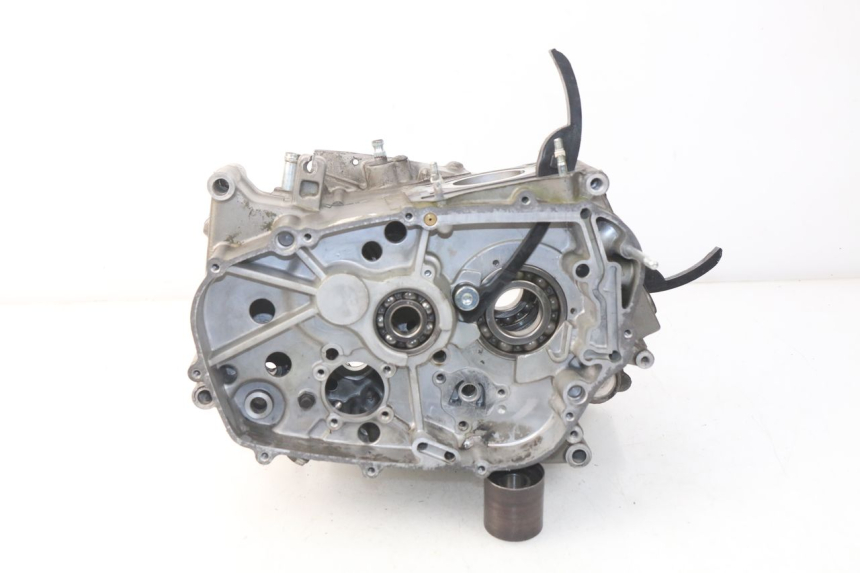 photo de CARTER BAS MOTEUR HYOSUNG COMET GTR 125 (2007 - 2014) - Autre angle de vue