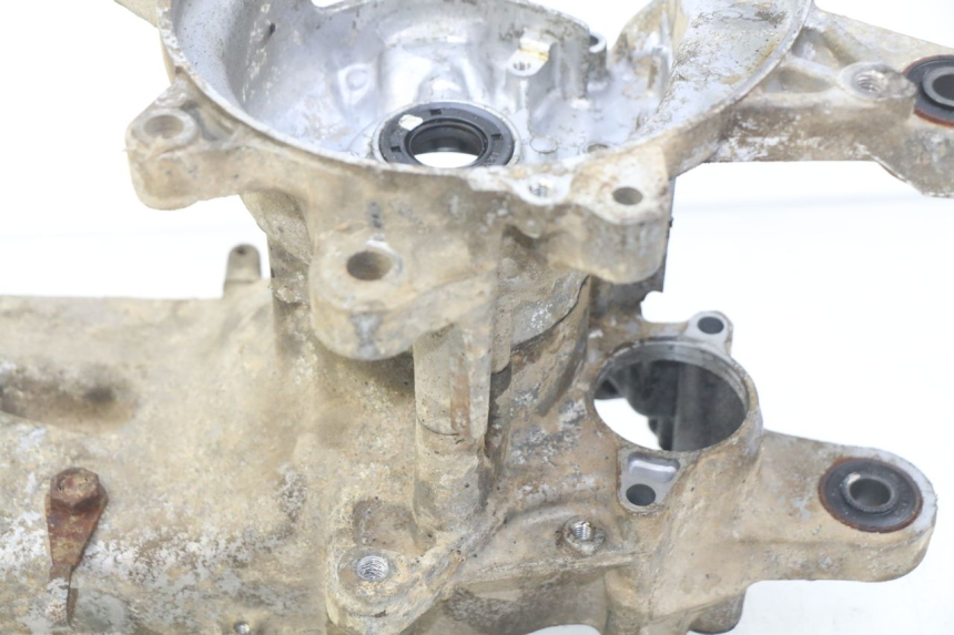 photo de CARTER BAS MOTEUR SUZUKI CP 80 (1985 - 1996) - Autre angle de vue