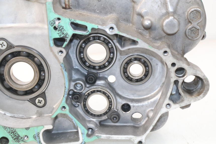 photo de CARTER BAS MOTEUR HONDA CRF CR-F 450 (2001 - 2005) - Angle alternatif