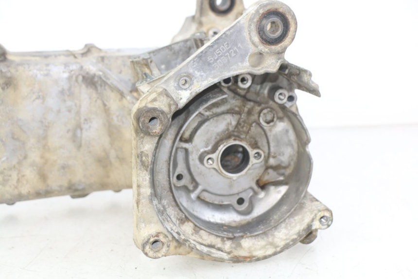 photo de CARTER BAS MOTEUR DAELIM S FIVE 2T 50 (2005 - 2009) - Autre angle de vue