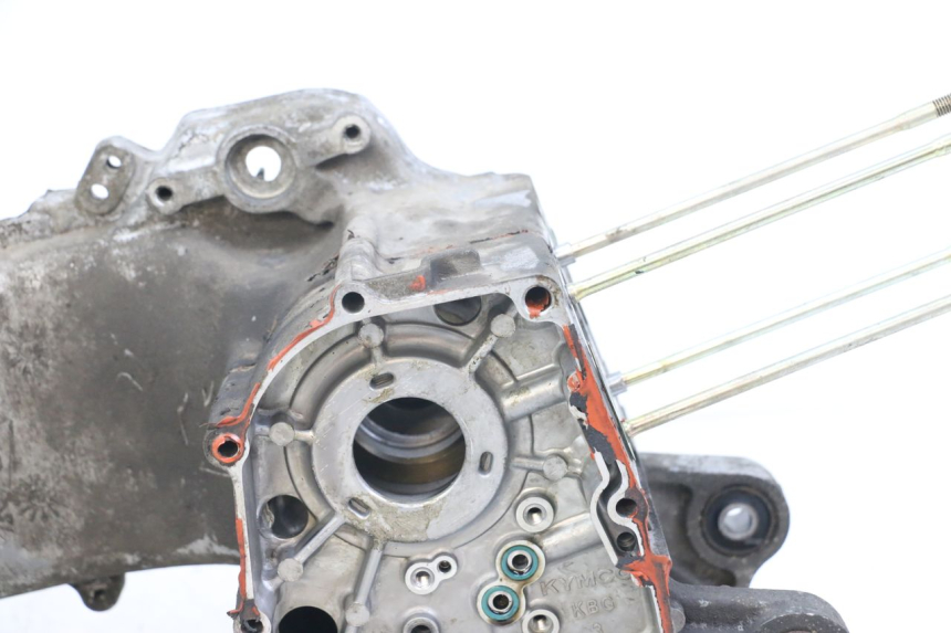 photo de CARTER BAS MOTEUR KYMCO DINK 4T 50 (2007 - 2018) - Photo complémentaire