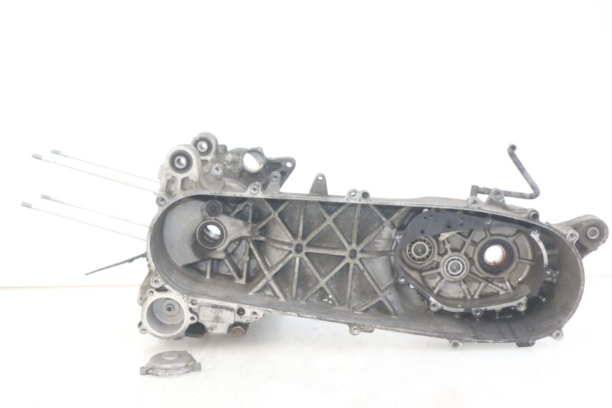 photo de CARTER BAS MOTEUR KYMCO DINK STREET 125 (2009 - 2014) - Points de fixation