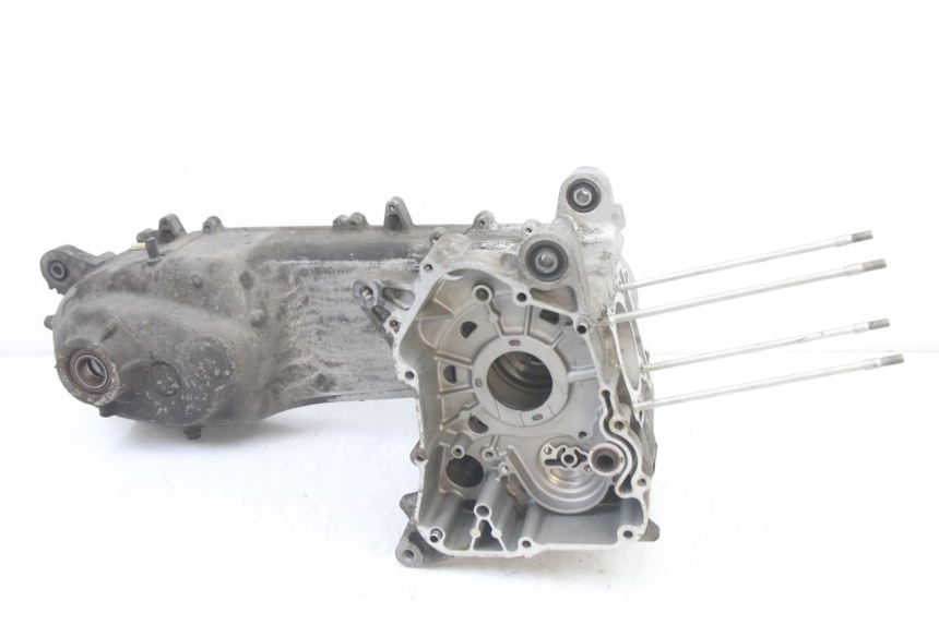 photo de CARTER BAS MOTEUR KYMCO DINK STREET 125 (2009 - 2014) - Gros plan technique