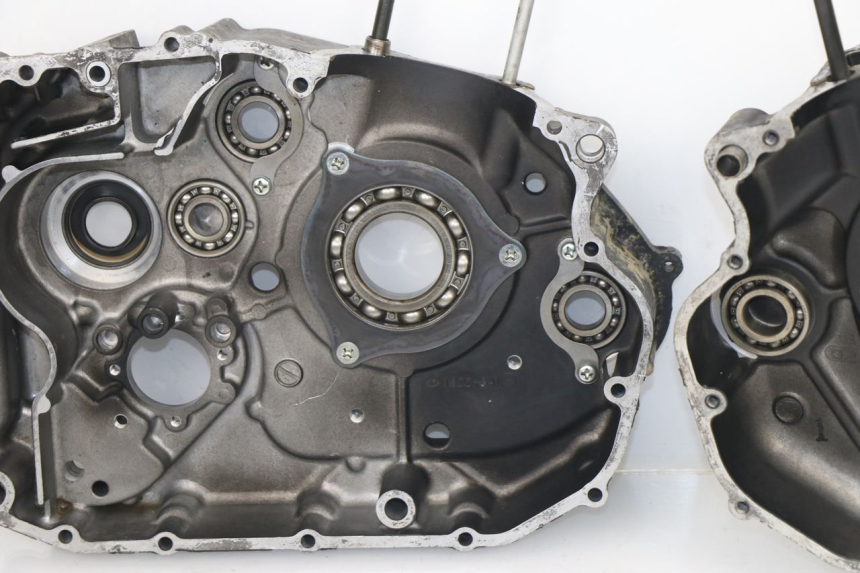 photo de CARTER BAS MOTEUR SUZUKI DR DJEBEL 600 (1985 - 1990) - Pièce contrôlée