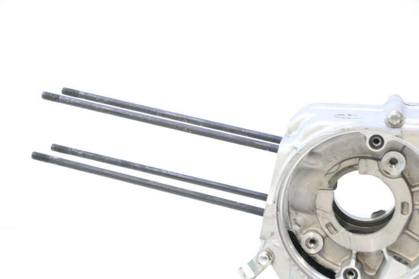 photo de CARTER BAS MOTEUR MINI MX DRIFT 150 - Points de fixation
