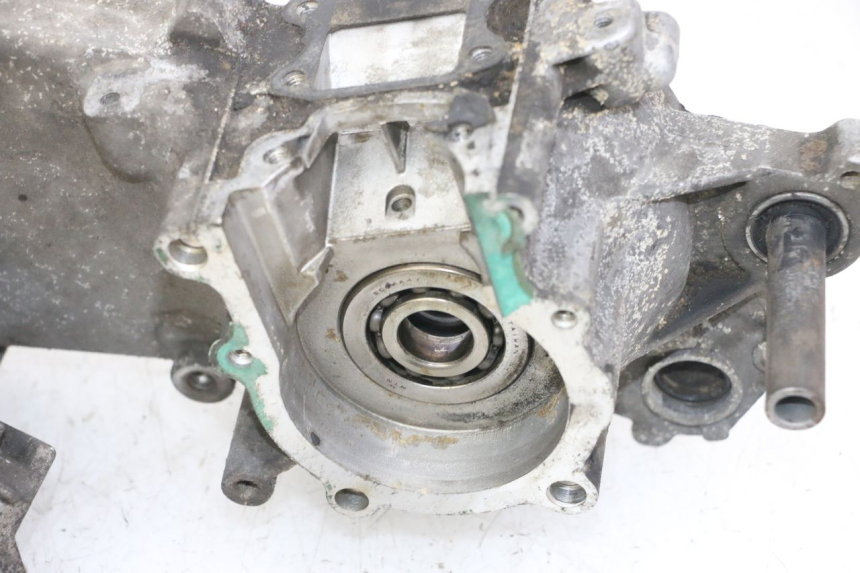 photo de CARTER BAS MOTEUR PEUGEOT ELYSTAR 50 (2002 - 2014) - Aperçu profil