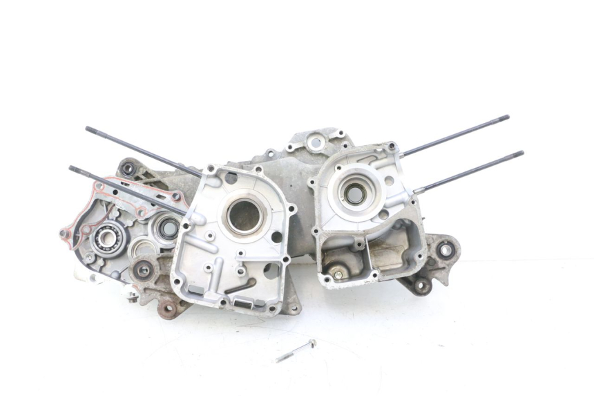 photo de CARTER BAS MOTEUR JM MOTORS F45i 4T 50 (2020 - 2023) - Gros plan technique