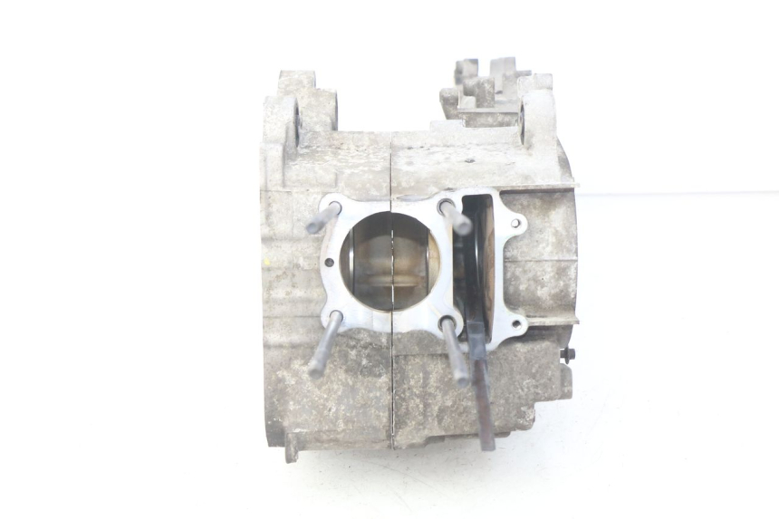 photo de CARTER BAS MOTEUR HONDA FES S-WING SWING ABS 125 (2007 - 2015) - Marquages et références