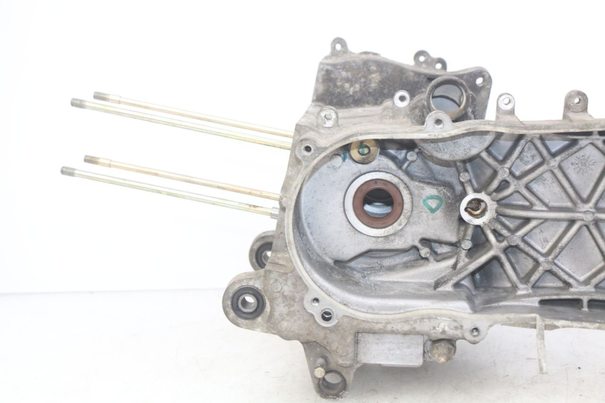 photo de CARTER BAS MOTEUR SYM FIDDLE 3 III 125 (2014 - 2020) - État de surface