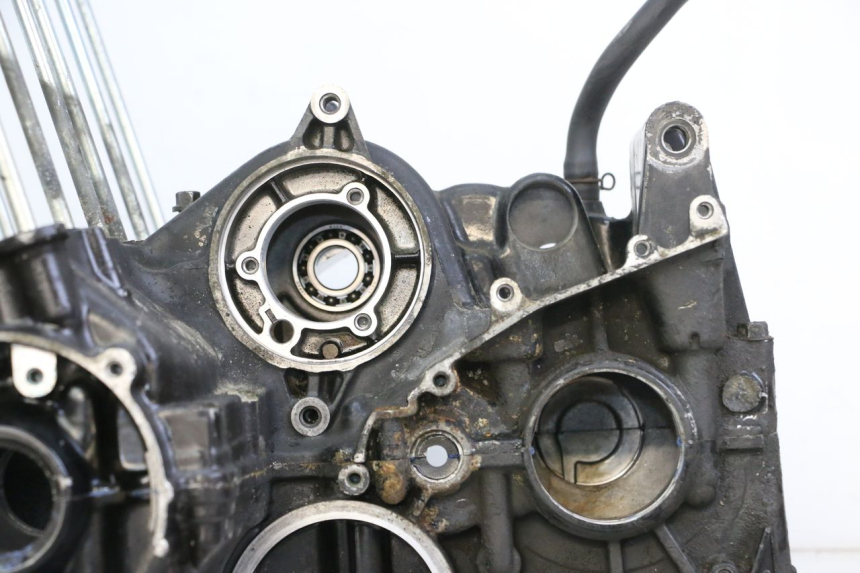 photo de CARTER BAS MOTEUR YAMAHA FJ 36Y 1100 (1984 - 1985) - Zoom composants