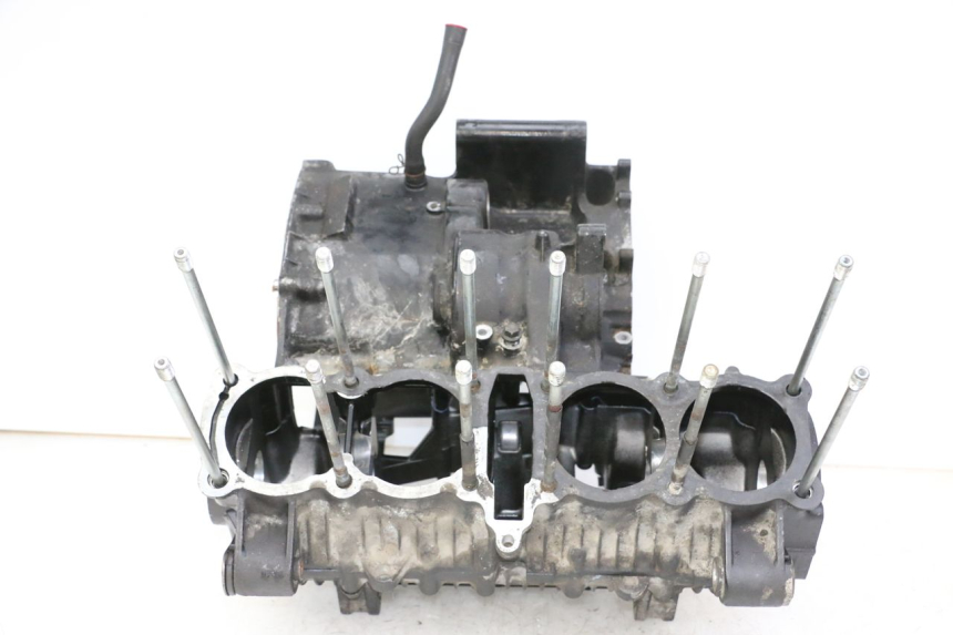 photo de CARTER BAS MOTEUR YAMAHA FJ 36Y 1100 (1984 - 1985) - Points de fixation