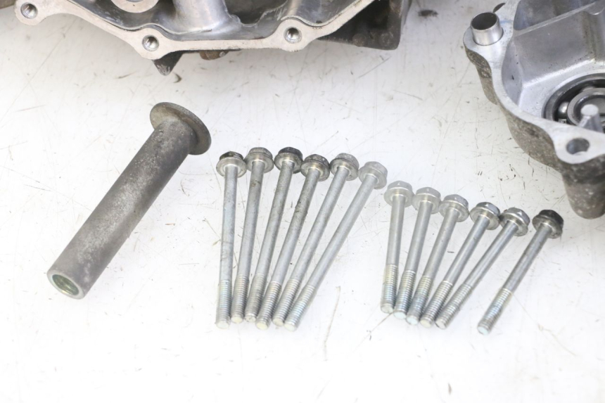 photo de CARTER BAS MOTEUR HONDA FORZA ABS 300 (2013 - 2017) - Photo complémentaire