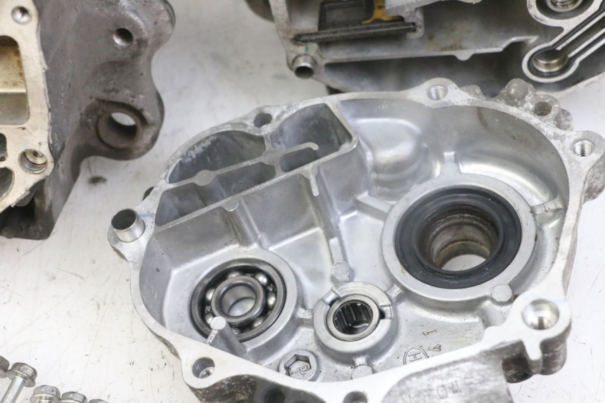 photo de CARTER BAS MOTEUR HONDA FORZA ABS 300 (2013 - 2017) - Focus structure