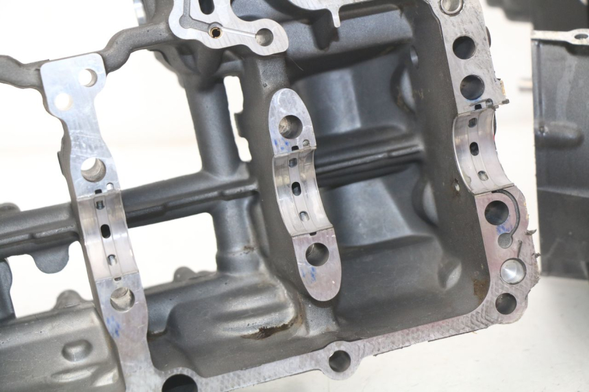 photo de CARTER BAS MOTEUR YAMAHA FZ8 800 (2010 - 2016) - Focus structure