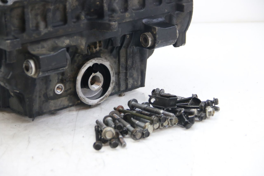 photo de CARTER BAS MOTEUR YAMAHA FZS FAZER 600 (2001 - 2003) - Détail de la pièce