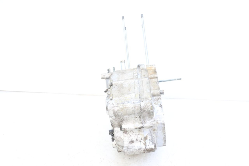 photo de CARTER BAS MOTEUR HYOSUNG GF 125 (2001 - 2005) - Autre angle de vue