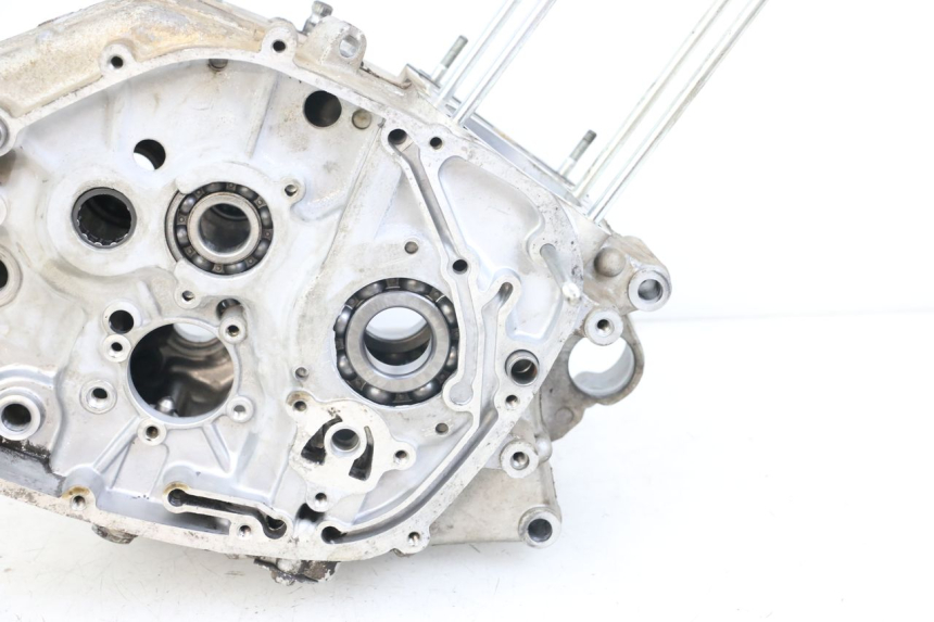 photo de CARTER BAS MOTEUR HYOSUNG GF 125 (2001 - 2005) - Gros plan technique