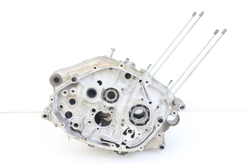 photo de CARTER BAS MOTEUR HYOSUNG GF 125 (2001 - 2005) - Points de fixation