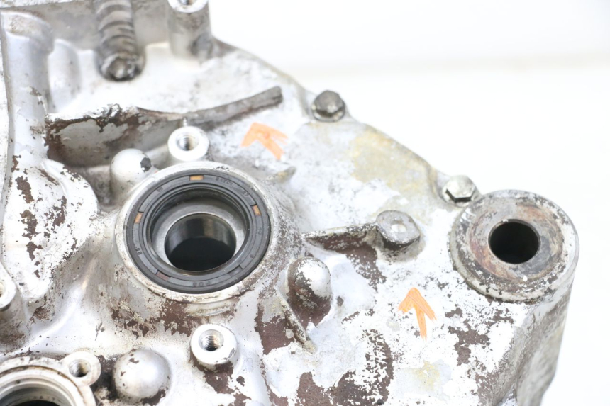 photo de CARTER BAS MOTEUR HYOSUNG GF 125 (2001 - 2005) - Pièce contrôlée