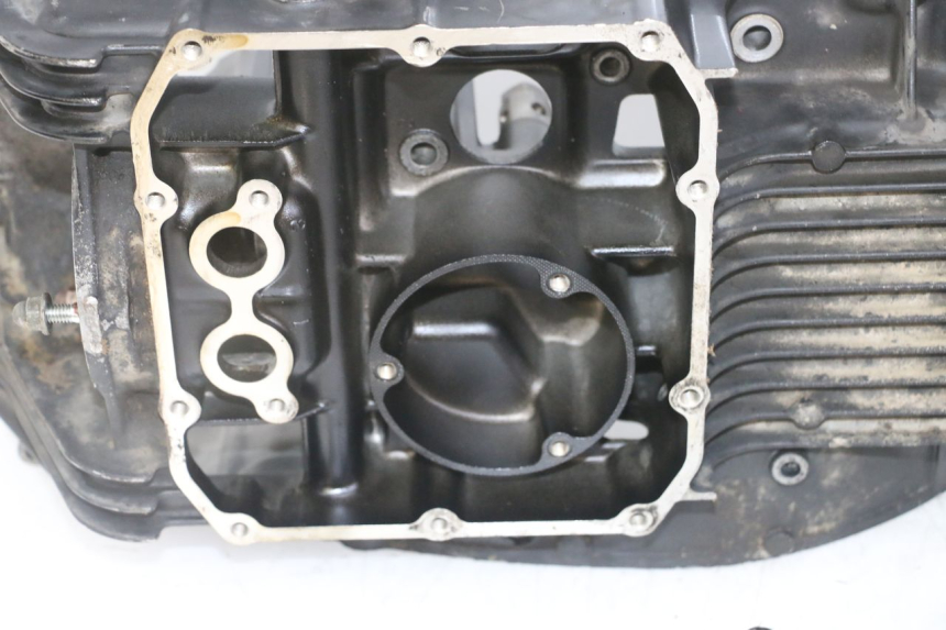 photo de CARTER BAS MOTEUR SUZUKI GS GSE 500 (2001 - 2003) - Zoom composants