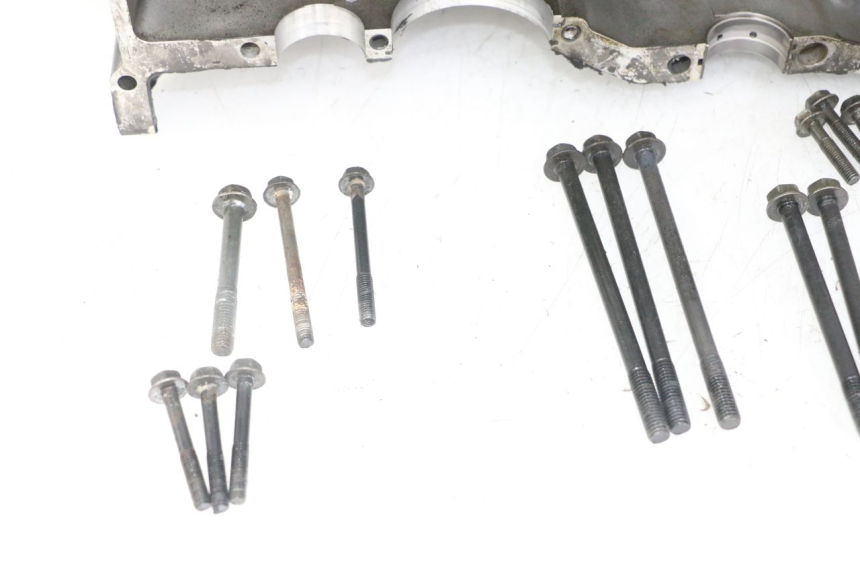 photo de CARTER BAS MOTEUR SUZUKI GS GSE 500 (2001 - 2003) - Gros plan technique