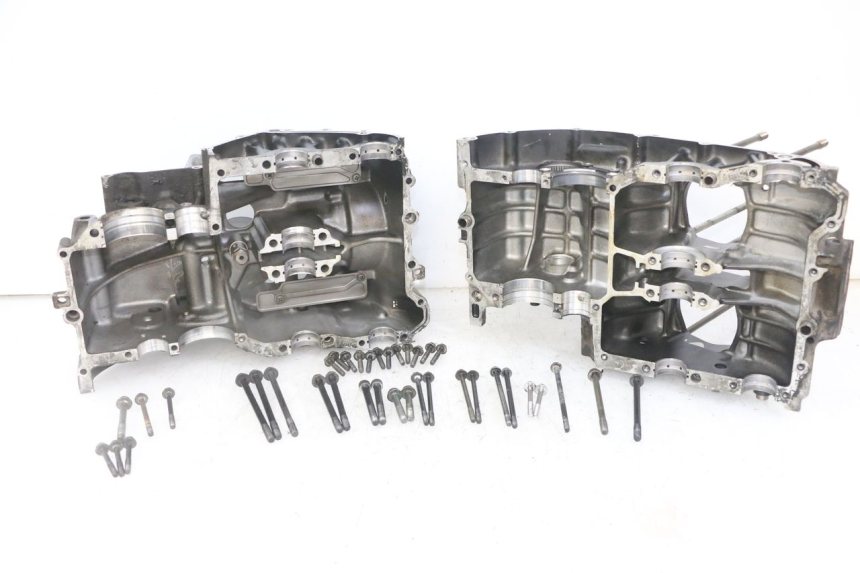 photo de CARTER BAS MOTEUR SUZUKI GS GSE 500 (2001 - 2003) - Vue d’ensemble