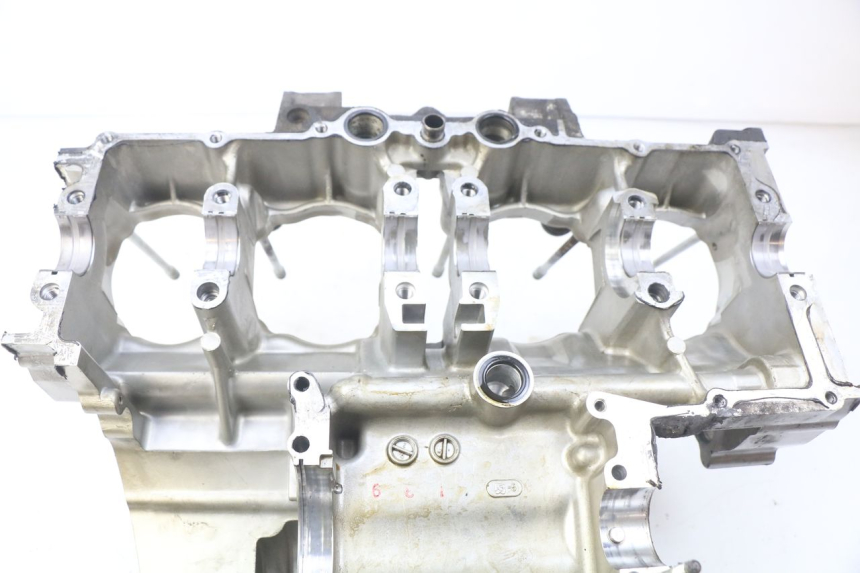 photo de CARTER BAS MOTEUR SUZUKI GSF S BANDIT 600 (2000 - 2004) - Autre angle de vue